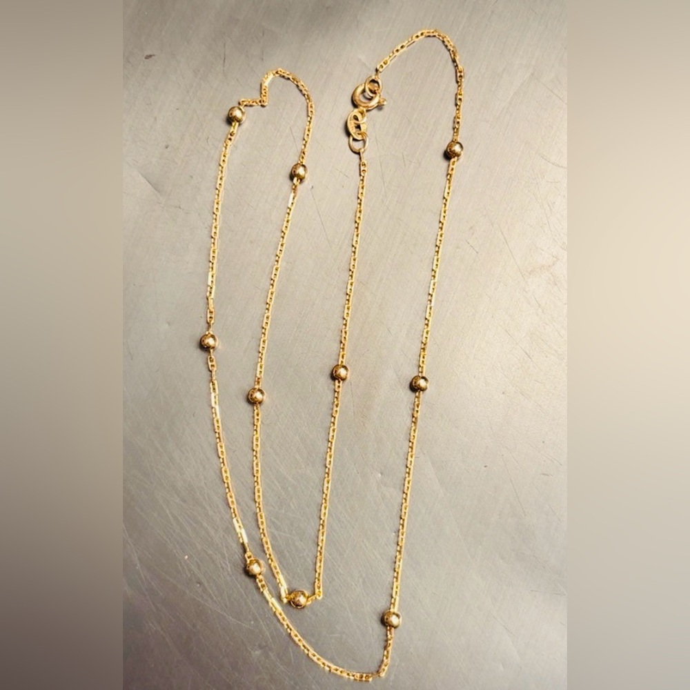 Elegant 14 kt yellow Gold Beaded Necklace
